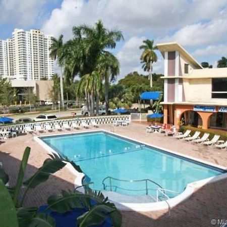 דירות הלנדל ביץ' Cozy Affordable Studio Close To The Beach מראה חיצוני תמונה