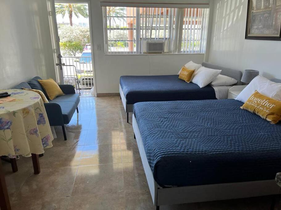 דירות הלנדל ביץ' Cozy Affordable Studio Close To The Beach מראה חיצוני תמונה